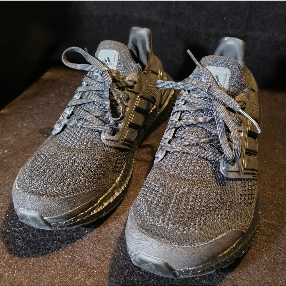 Adidas Ultra Boost Womens Size 8
